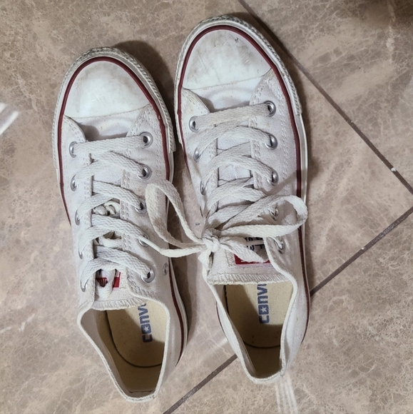 White Converse Chuck Taylors - Picture 2 of 3
